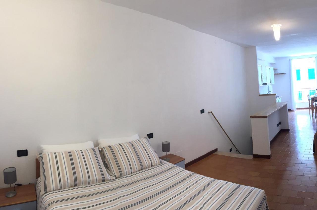 Sara Apartment, Comfort And Lateral Sea View Riomaggiore Exterior photo
